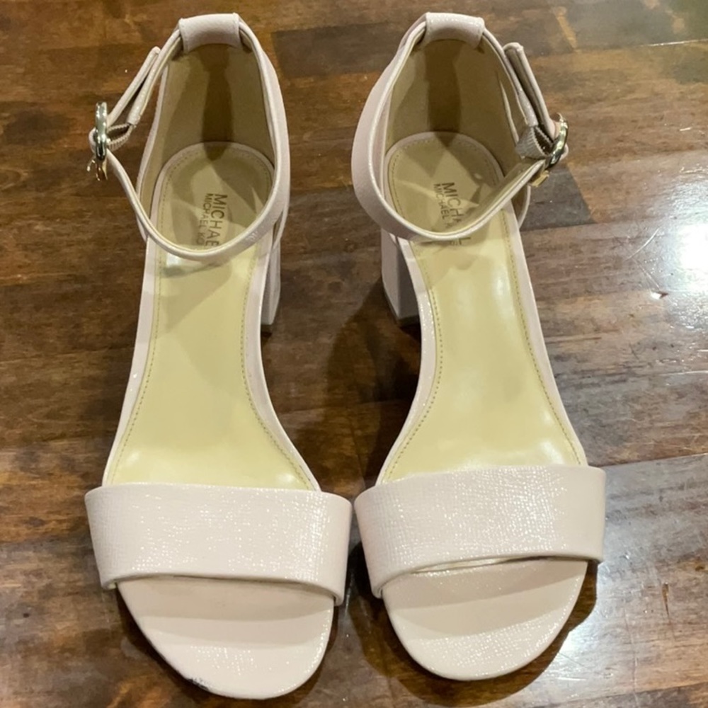 Michael Kors Dress Sandal’s 7.5